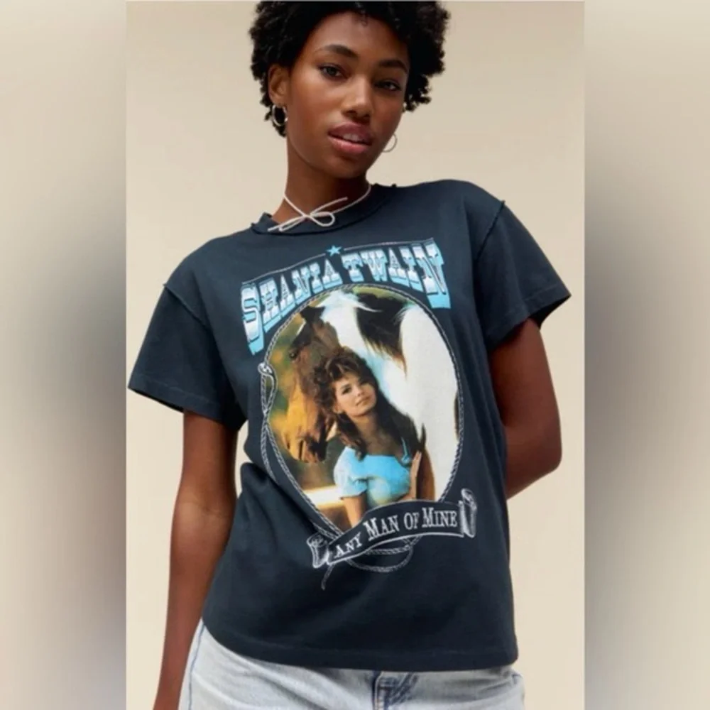 Daydreamer Shania Twain Any Man Of Mine Tee - Picture 2 of 14